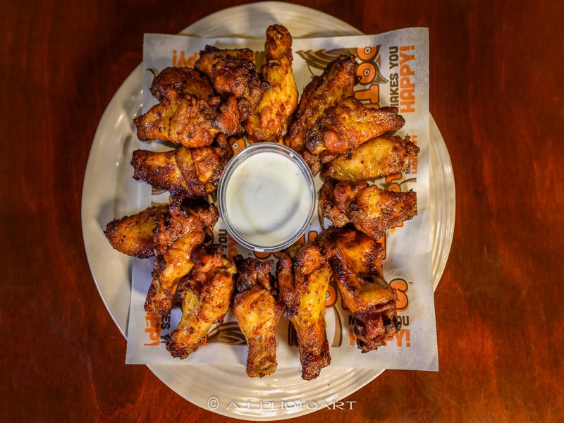 Hooters - Unlimited Wings